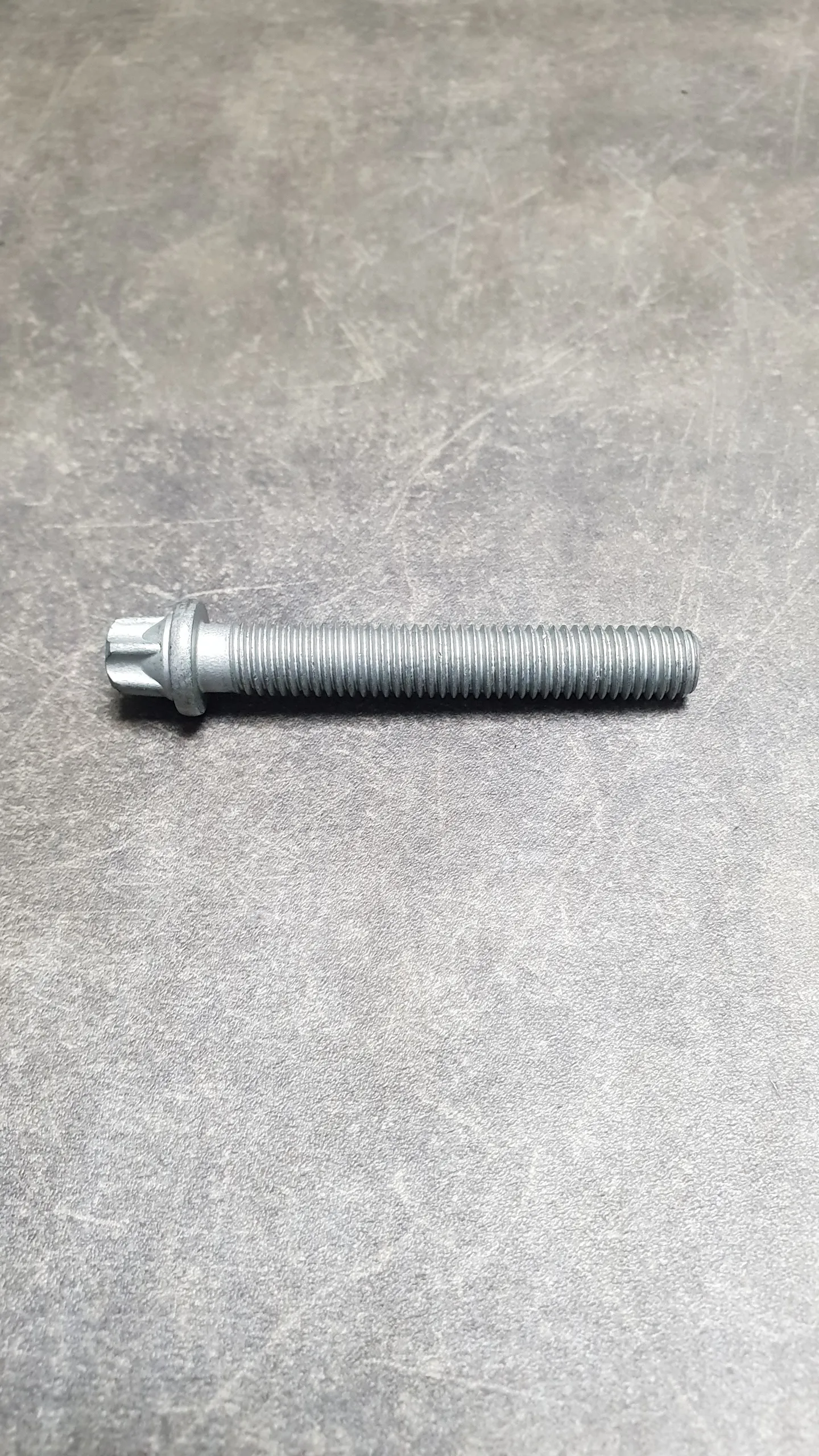 Болт шкива коленвала M10X65 (19-3/СВ3-39)
