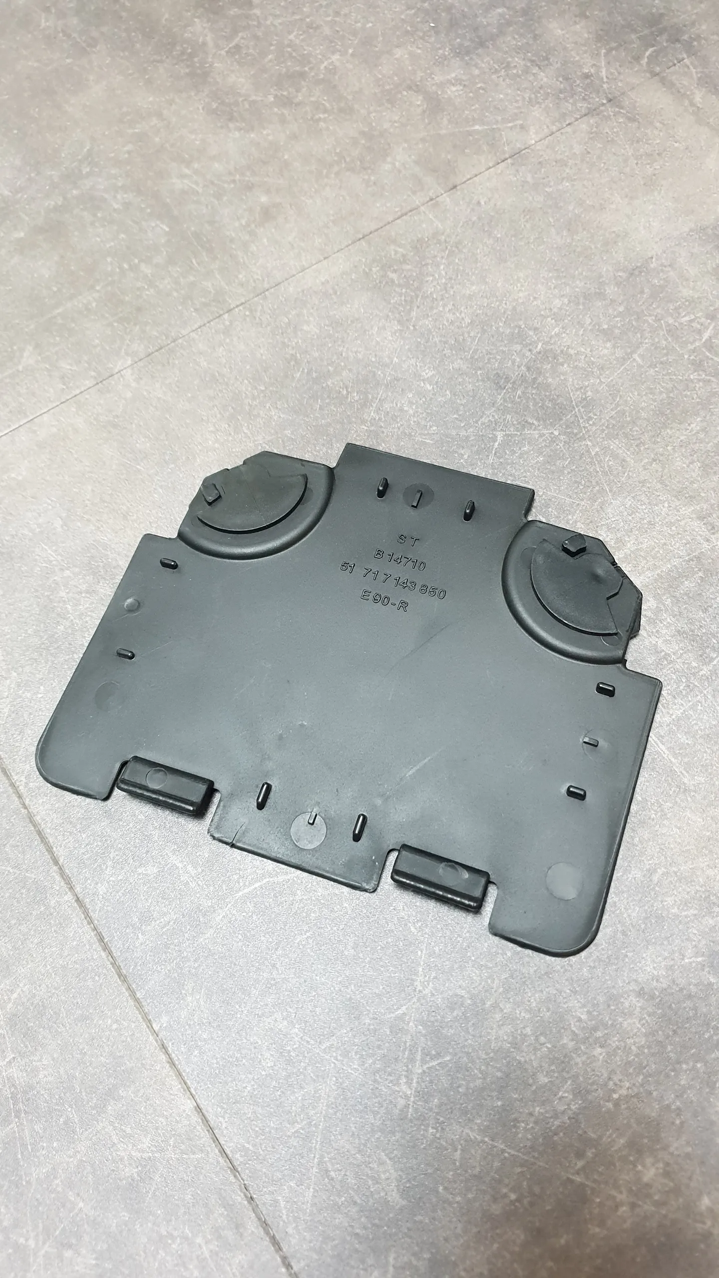 Крышка подкрылка переднего правого E82,E88,E90,E90LCI,E91,E91LCI