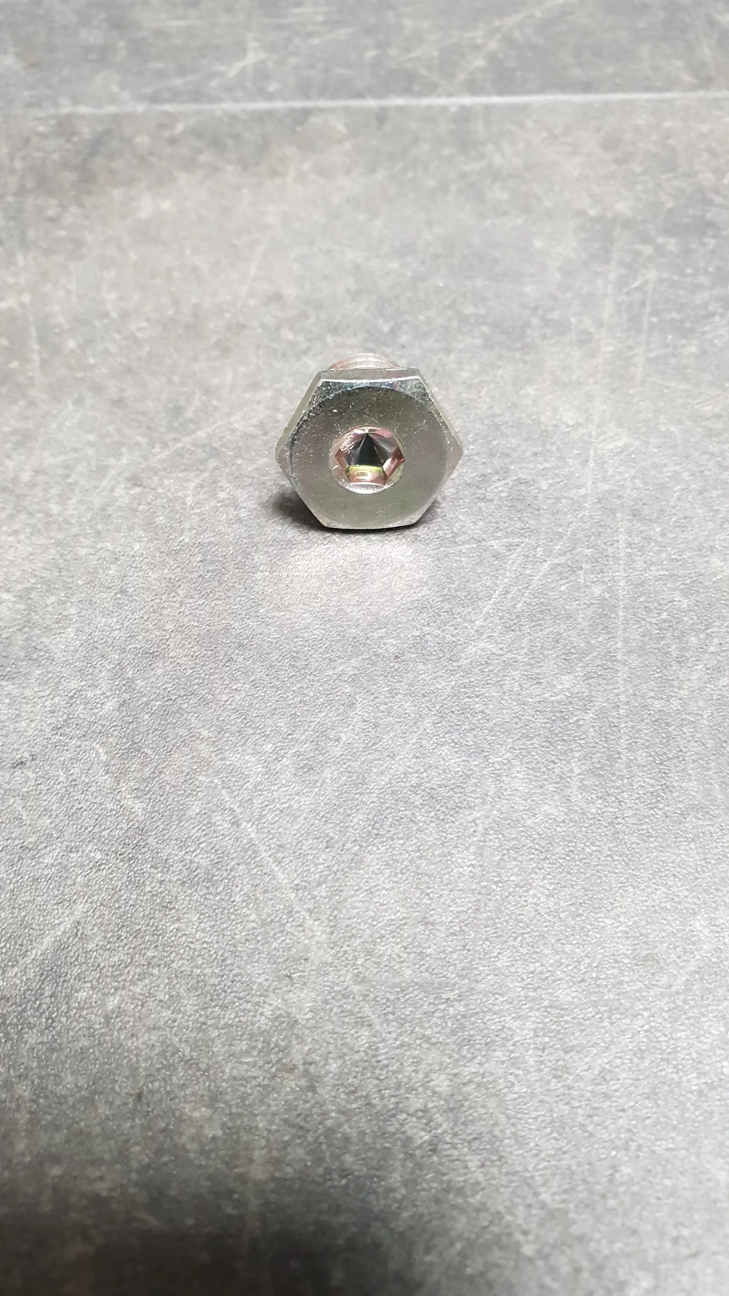 Пробка сливная поддона двигателя (болт поддона) 1,3 (N серия), M60/M62, M73/M73N (14-21)