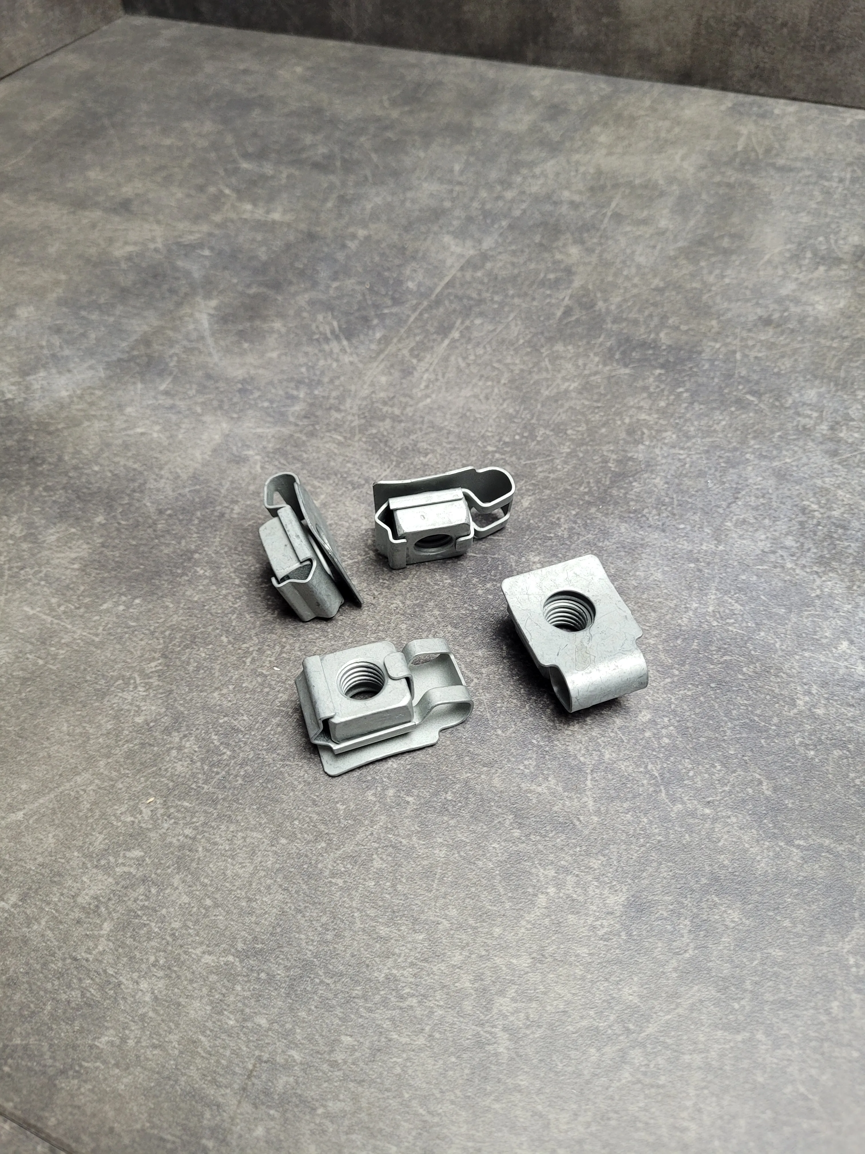 Гайка вставная в подрамник передний E90,E60,F10,E65,F01,X1 E84 (14-4)