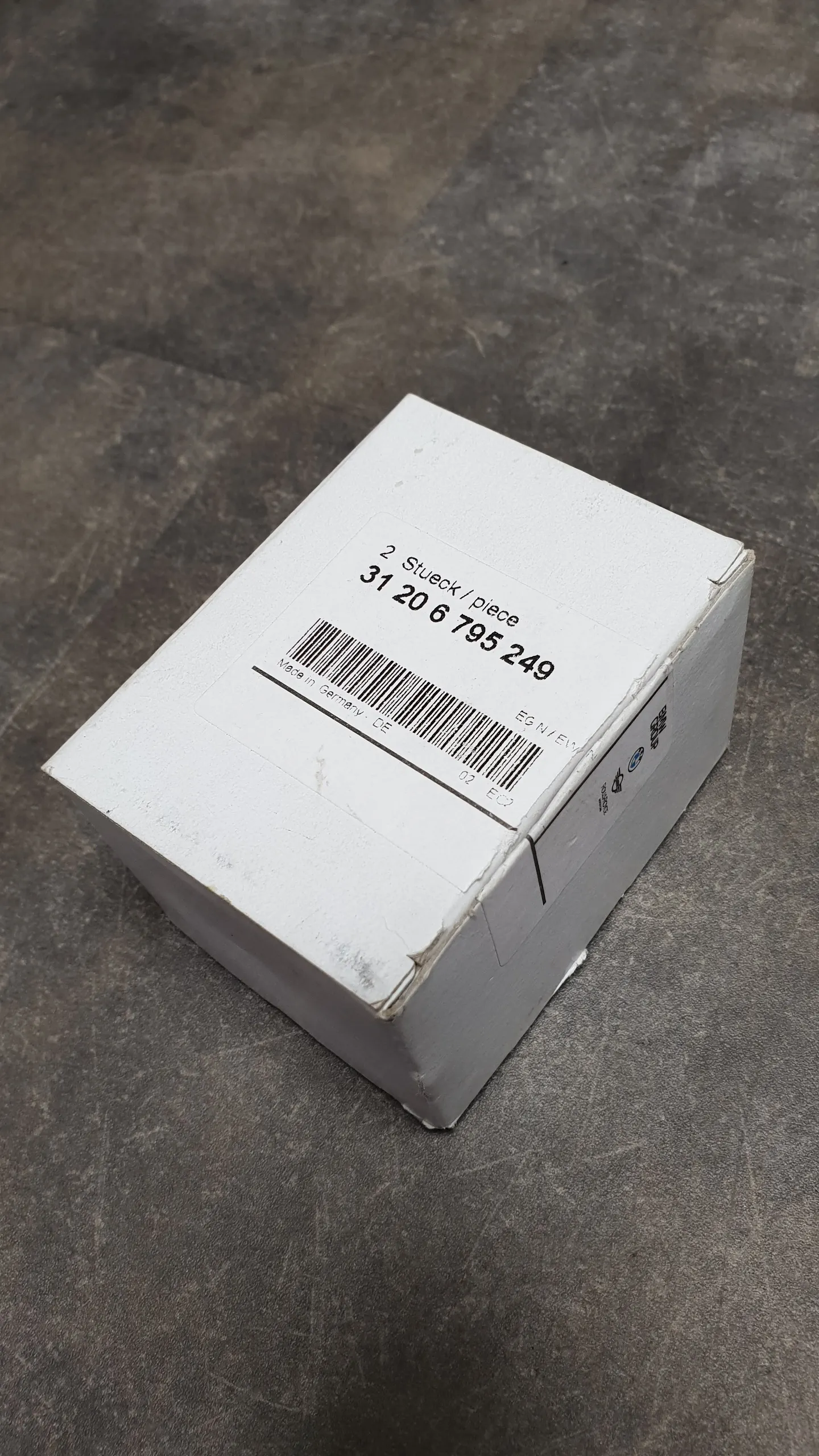 Болт с буртиком с пружиной передней ступицы F20,F30,F10,F01,X1 E84,X3 F25,X4 F26 (16-4/СВ3-38)