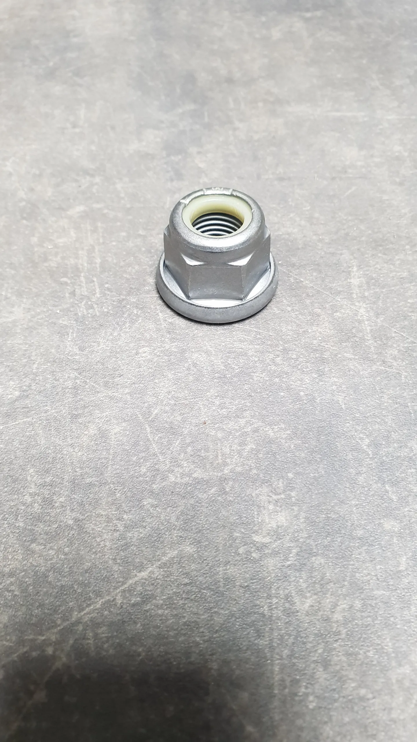 Гайка рулевого рычага передней подвески E90,E60,F30 [M14x1.5] (14-9)