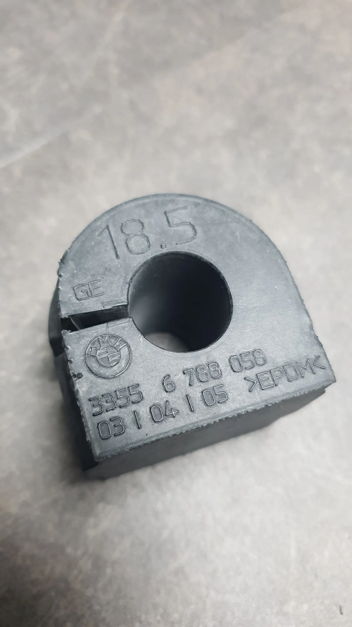 Втулка стабилизатора заднего F25,F26 (D=18,5мм)