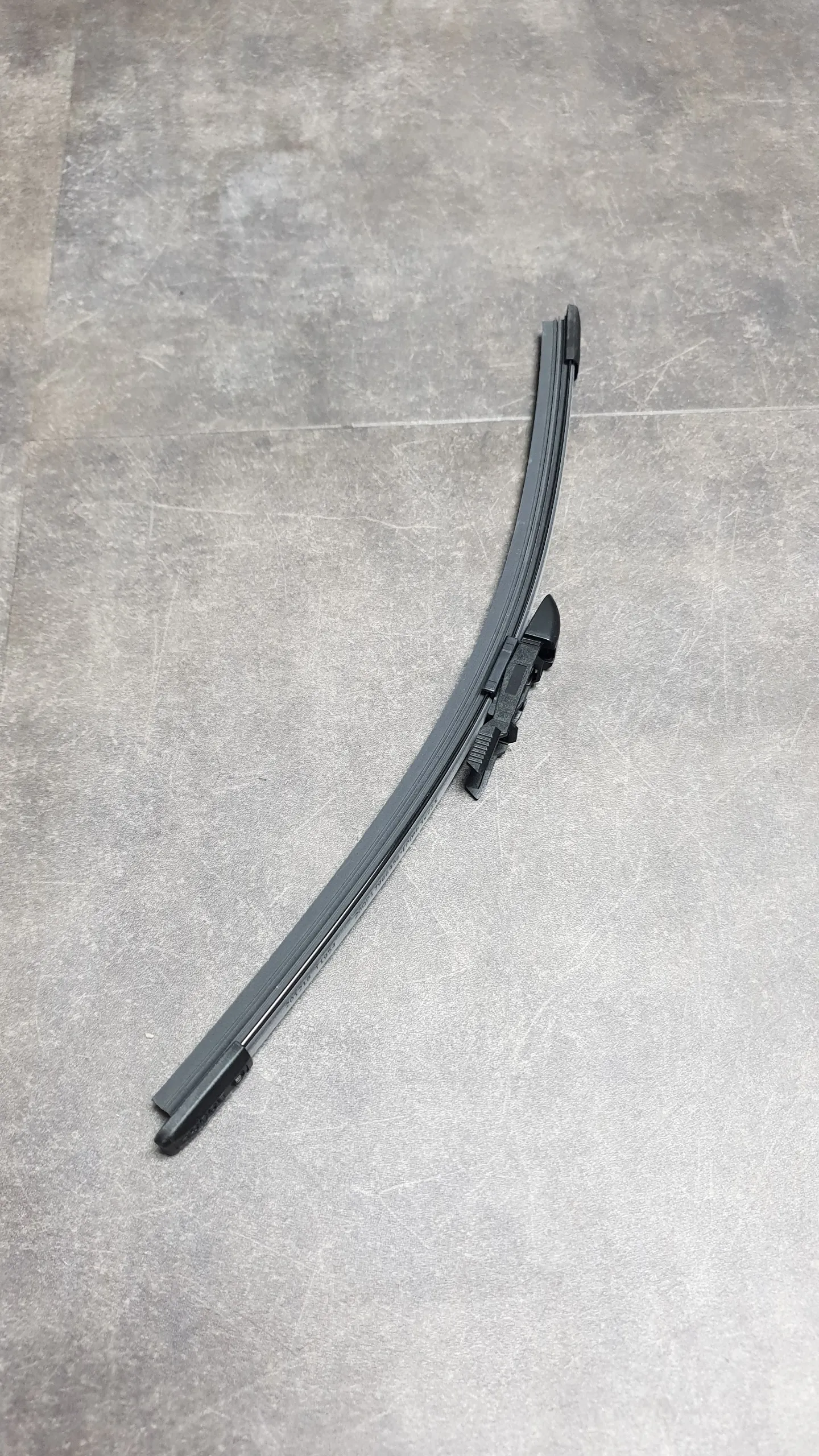 Щетка стеклоочистителя задней двери E81,E87,E87LCI