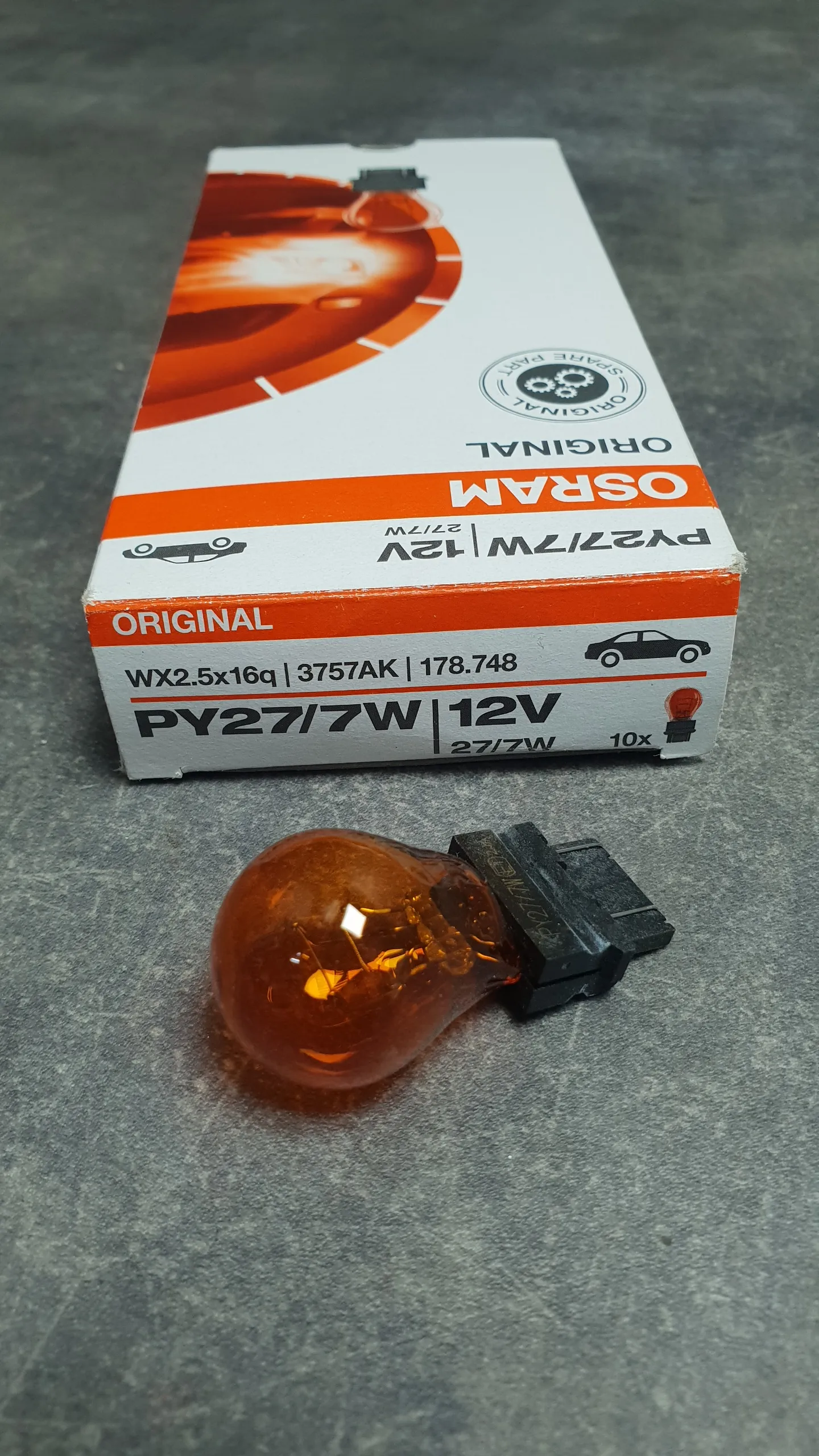 Лампа PY27/7W (12V,27/7W,патрон W2,5x16q)