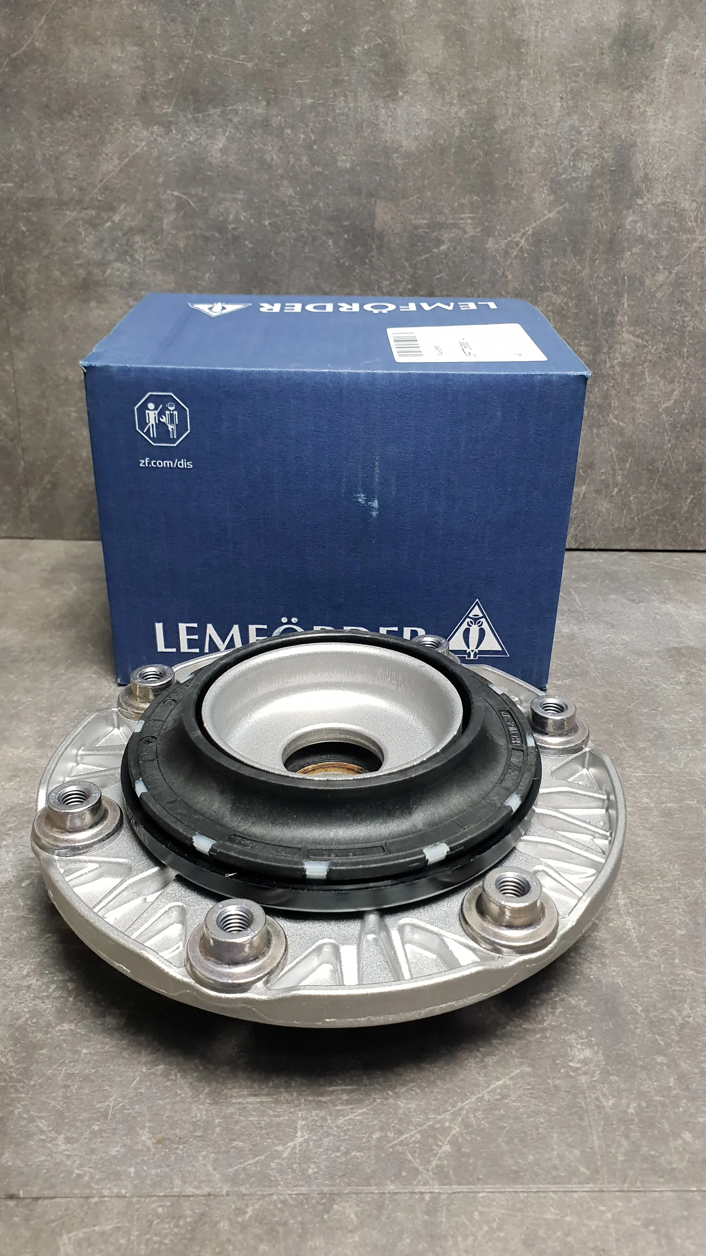 Опора амортизатора перед F20,F30,F30xi,F34 [D=8mm] 6 точки