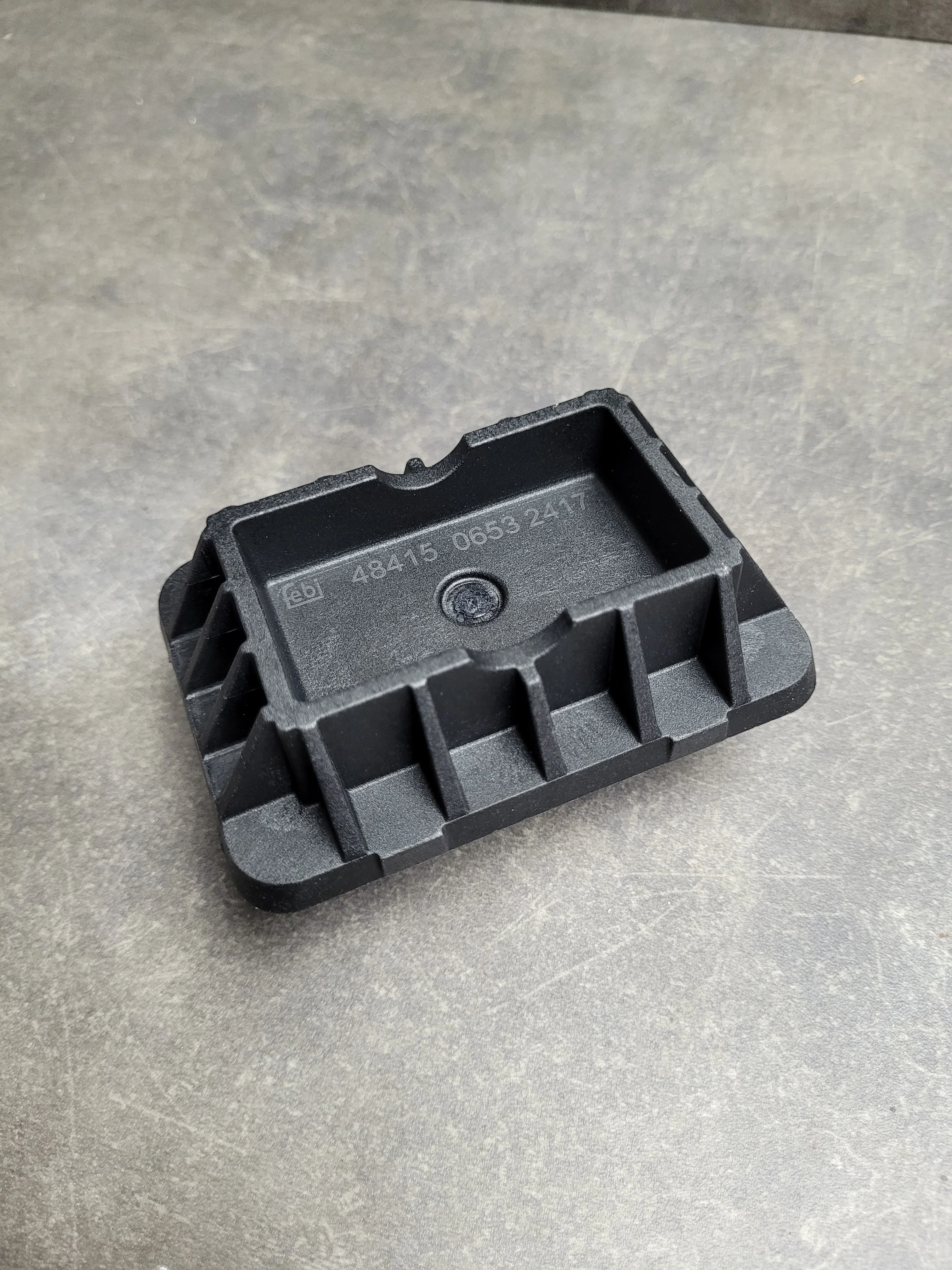Опора домкрата E88, E93, F20-23, F30-36, G30-38, F12
