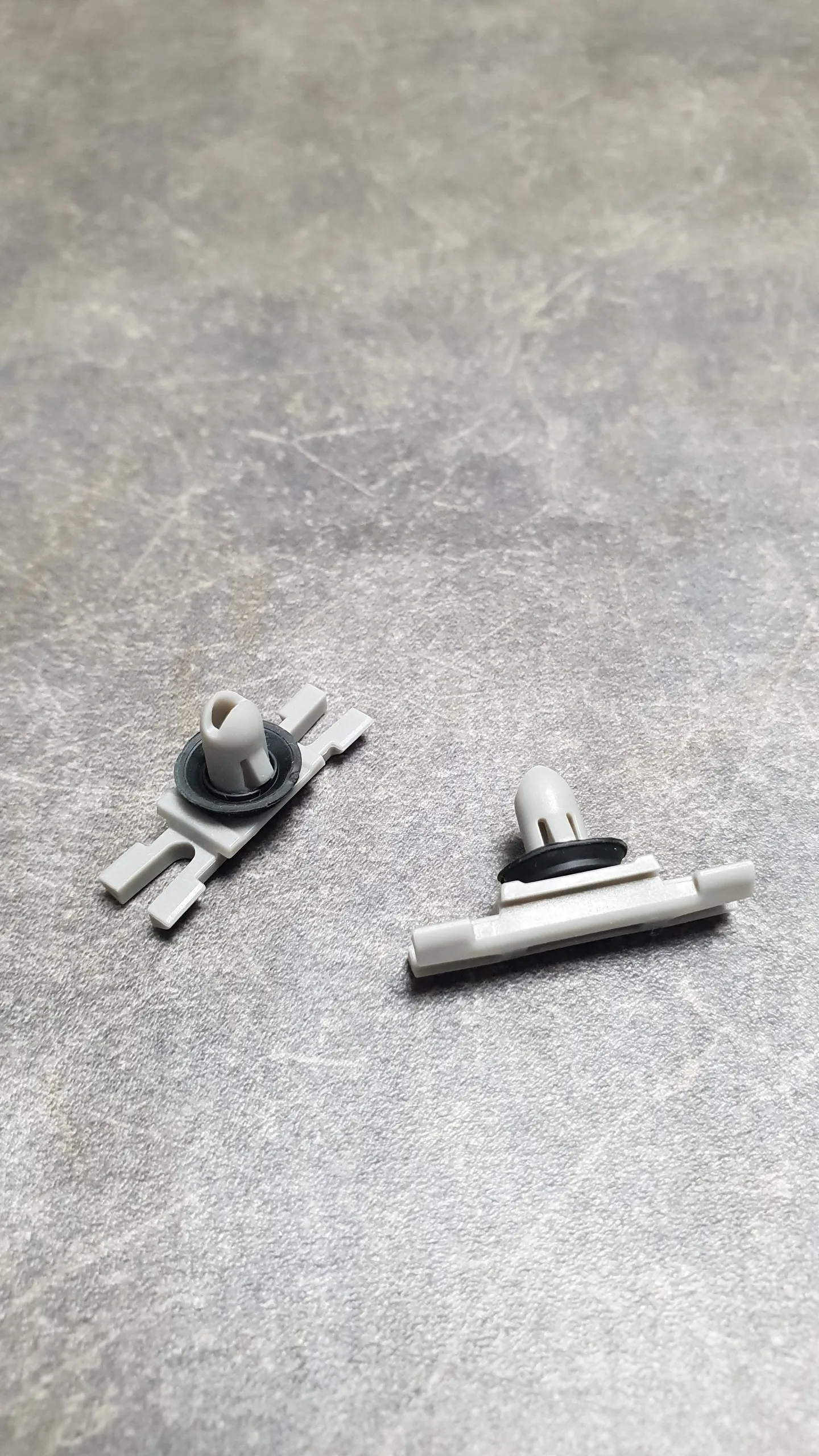Клипса крепления водостока крыши E90-E93,F30,F31 (1-23)