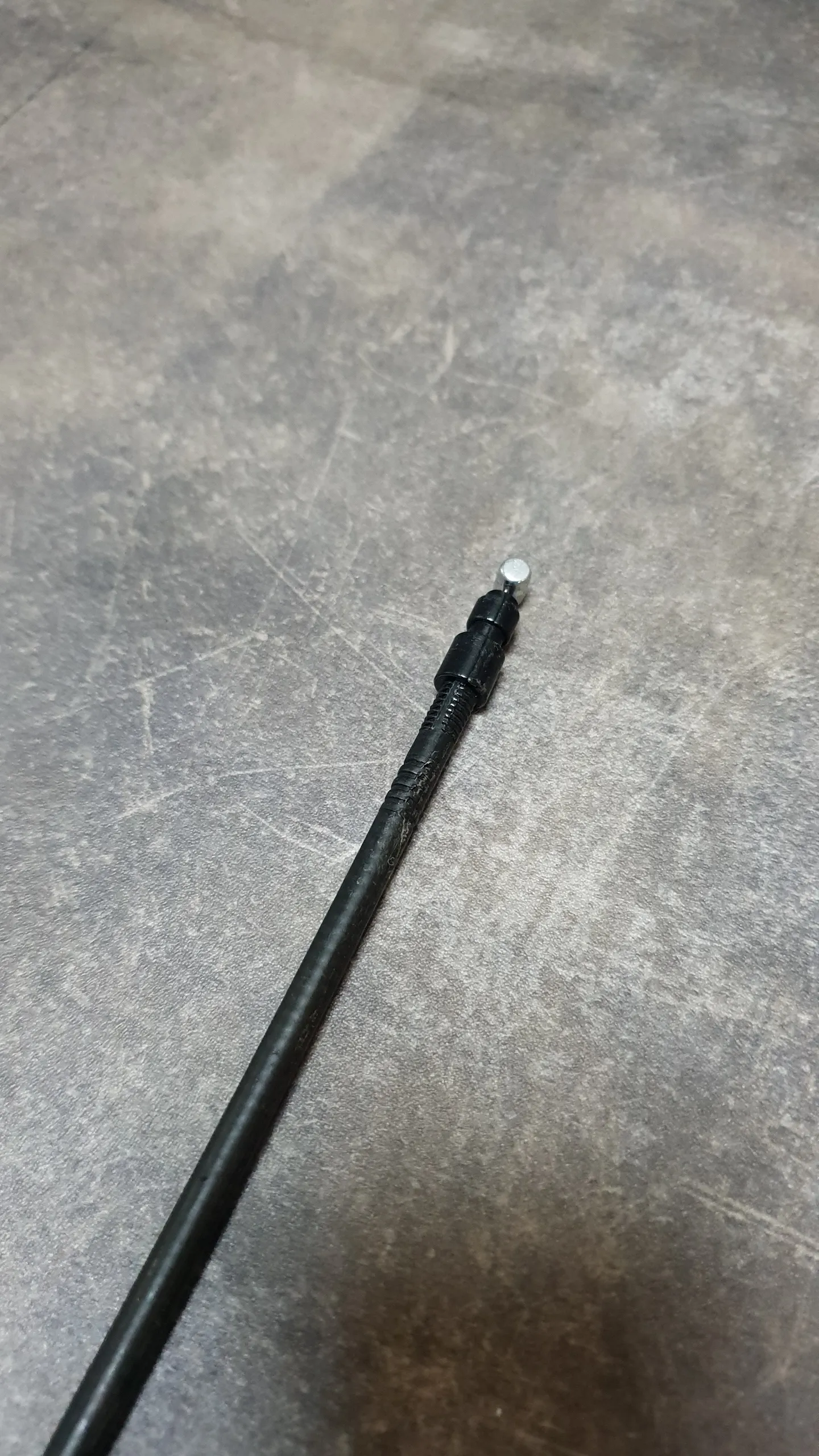 Трос капота F20,F30 (привод капота)