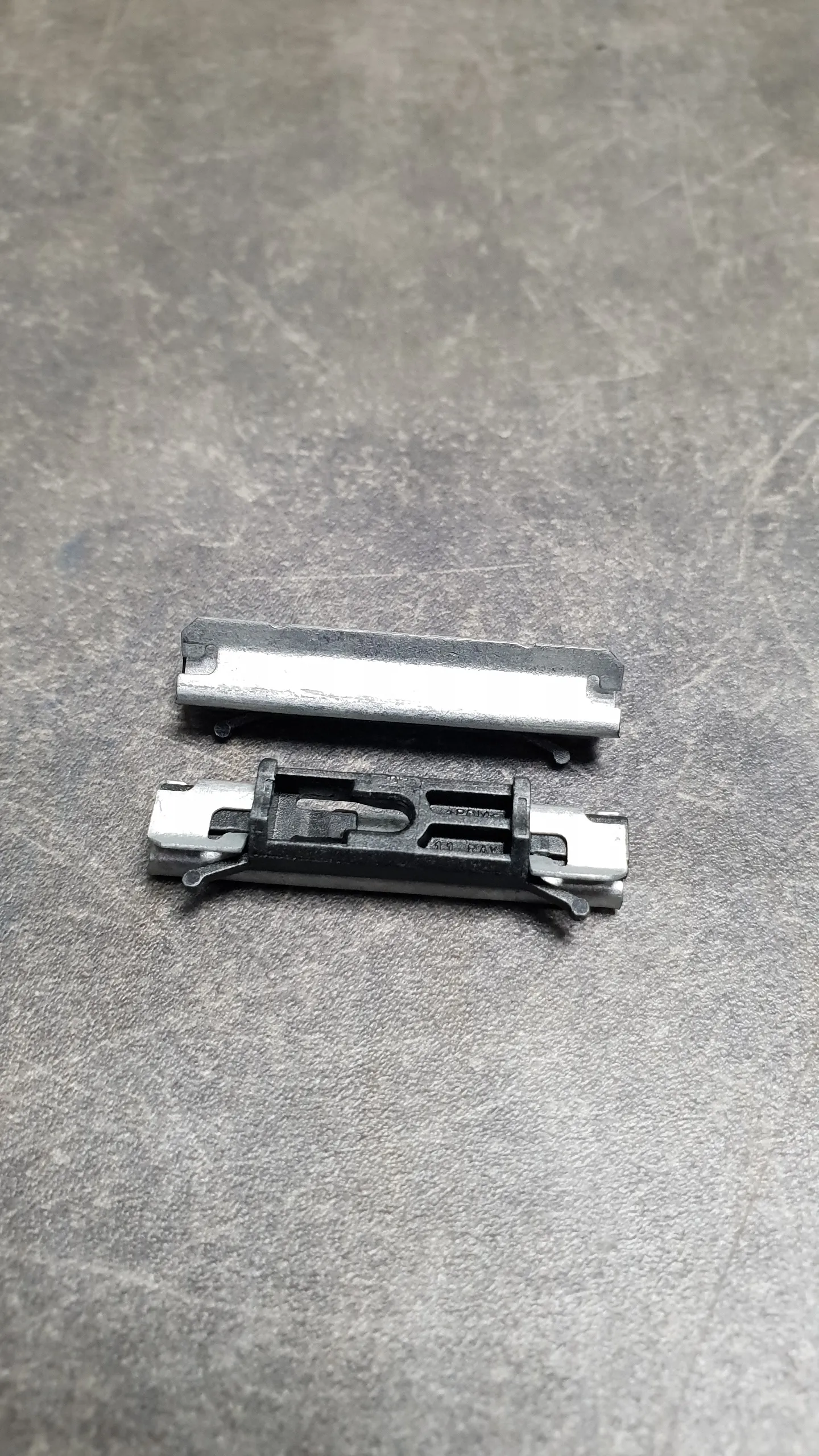 Клипса планки лобового стекла E60,E60LCI,E70,E70LCI,E71 (4-11/СВ4-5)