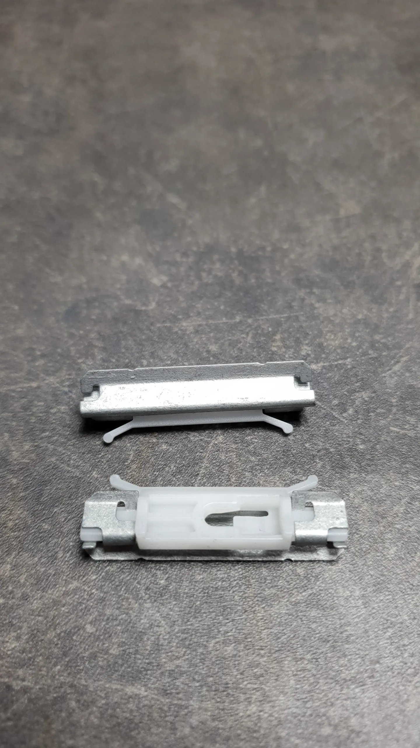 Клипса планки лобового стекла E70,E70LCI,E71 (4-14/СВ4-2)