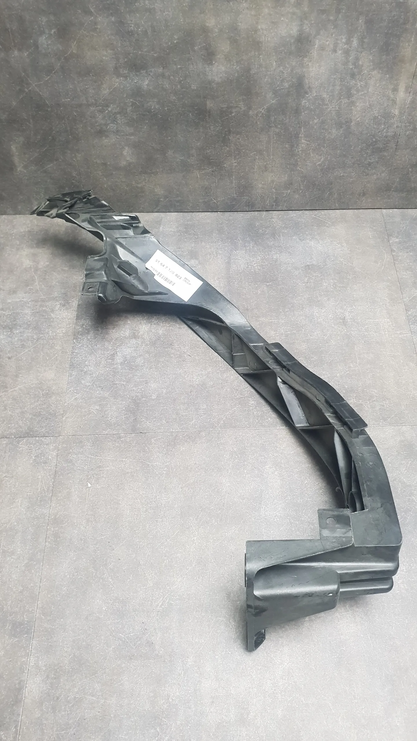 Кронштейн крепления фары E81,E87,E87LCI [L]