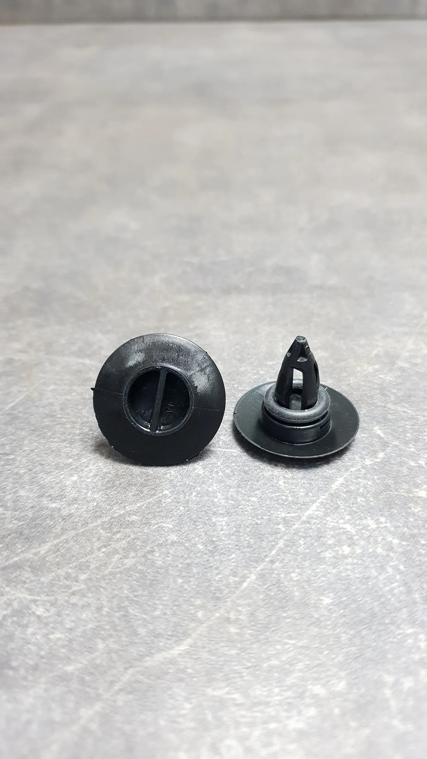 Клипса крепления накладки порога E70,E71,F15,F16 (нижняя), (1-10/СВ4-17)