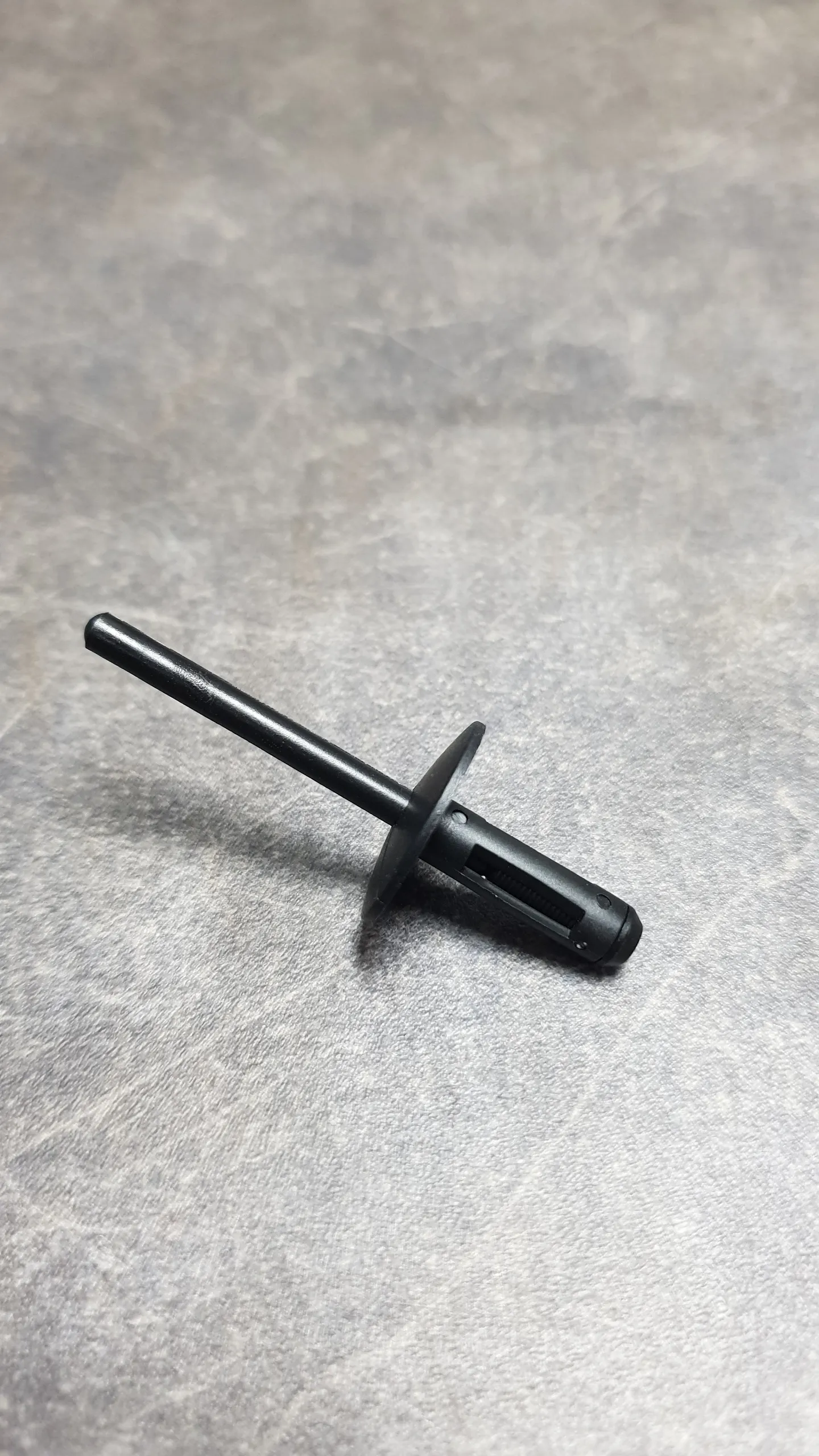 Клипса крепления наружной арки BMW E84,F48,E70,E71,F15,F16,F25,G01 (4-22,4-23/СВ4-38)