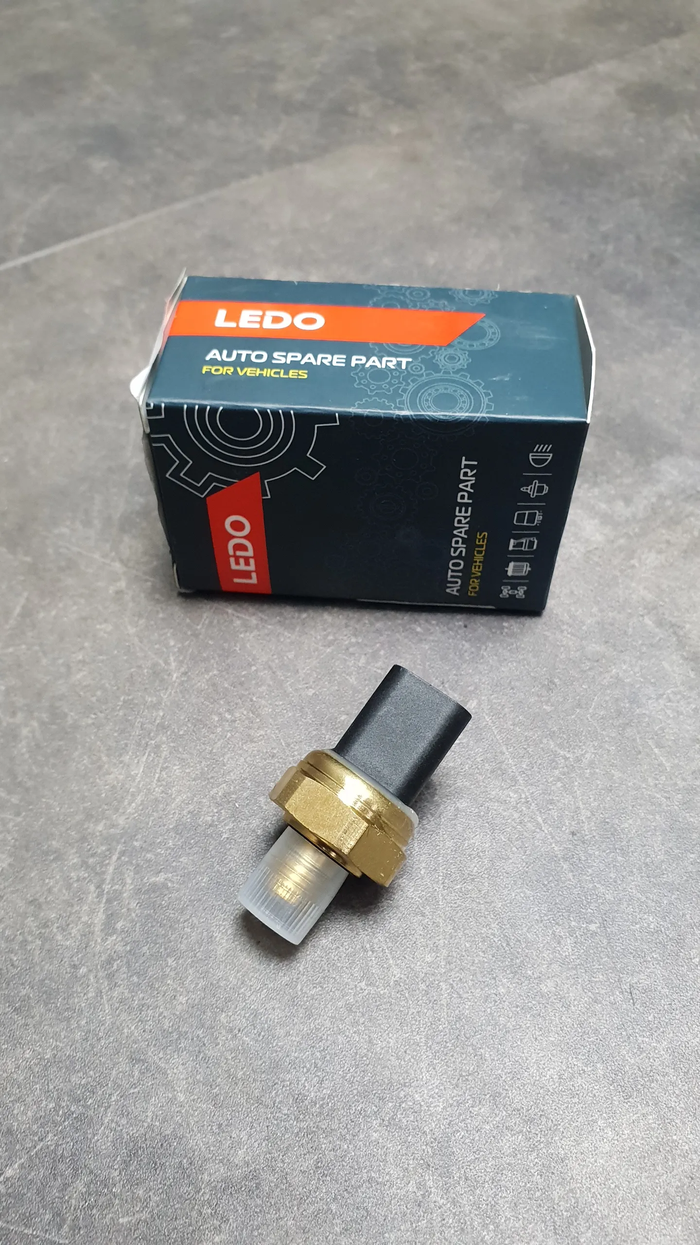 Датчик давления масла 3 контакта (N13,N53,N55,N52N (F-серия))