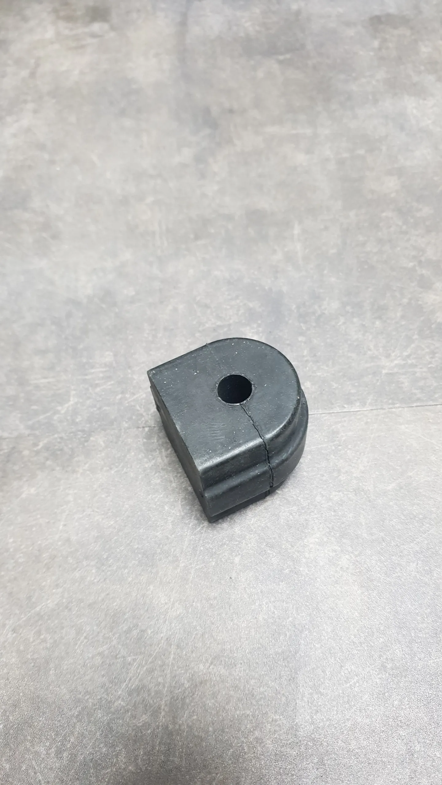 Втулка стабилизатора заднего E81-E88,E90-E93 (d=11 мм)