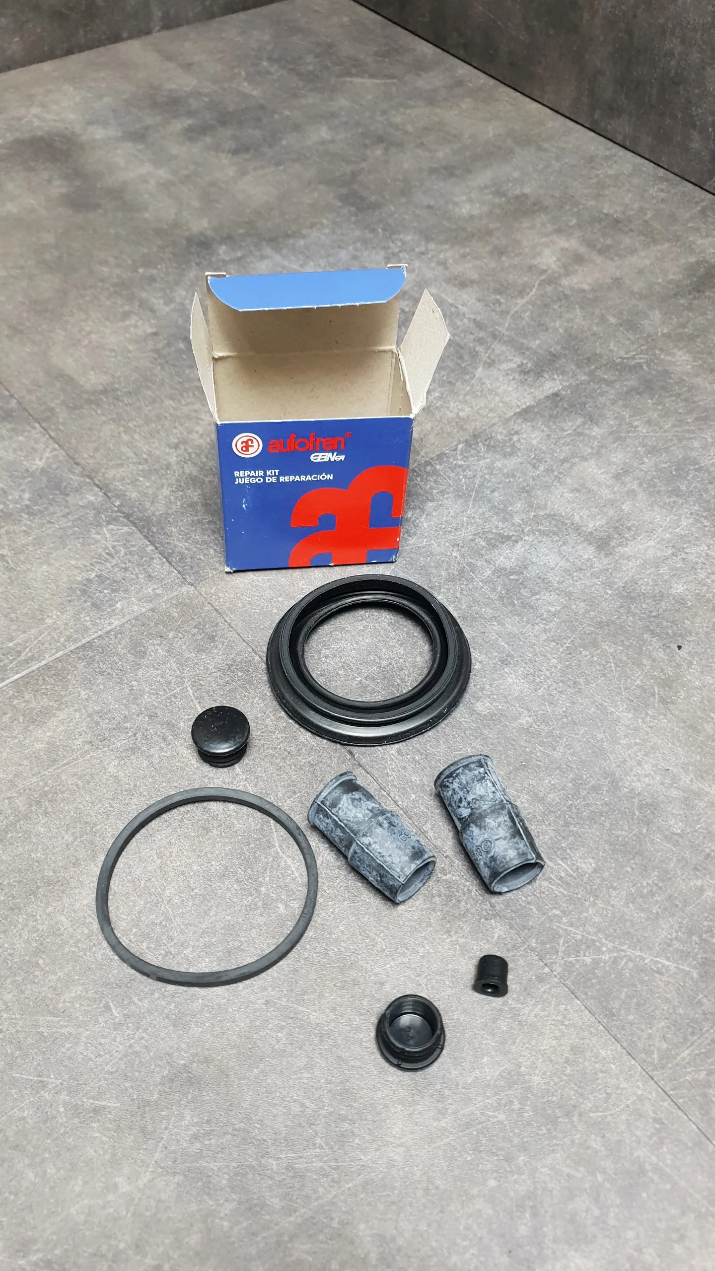 Ремонтный комплект суппорта переднего BMW E34,Е39,Е38,E53