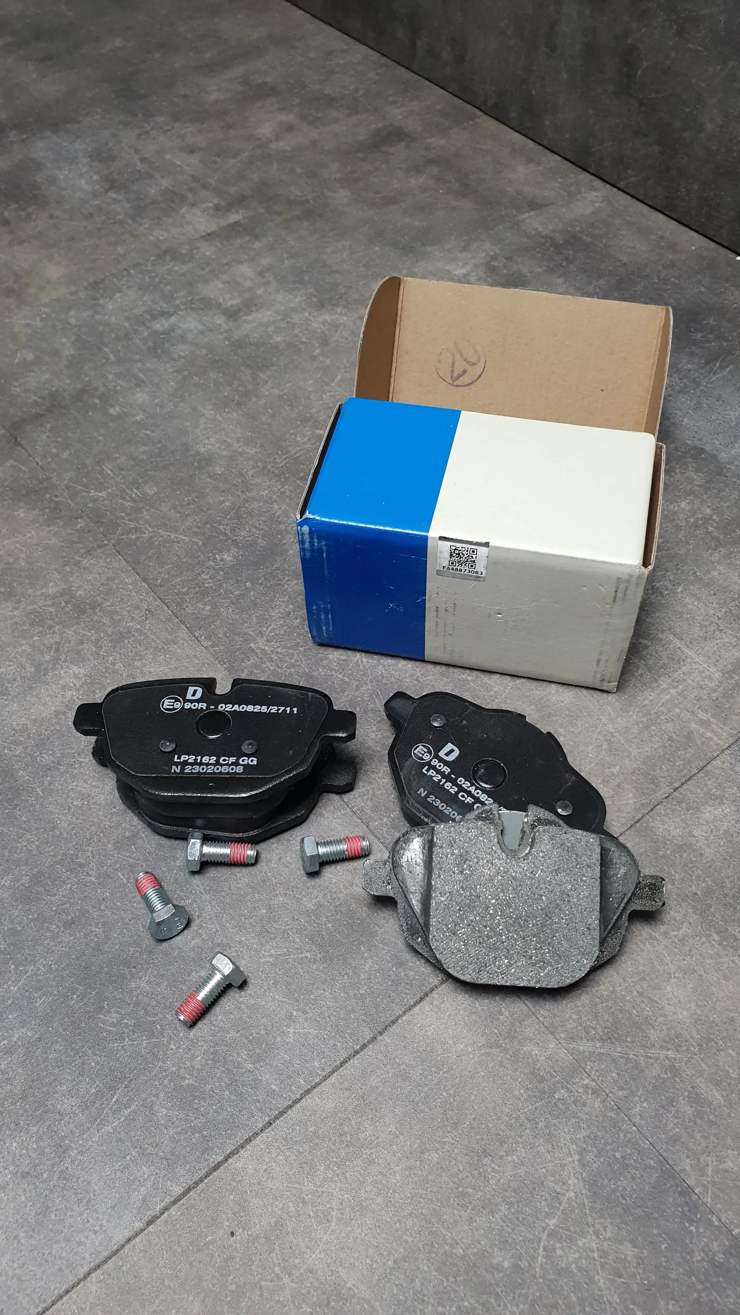 Колодки тормозные зад F10,G30,G11,G12,F25,F26,G01,G02,G05,G08