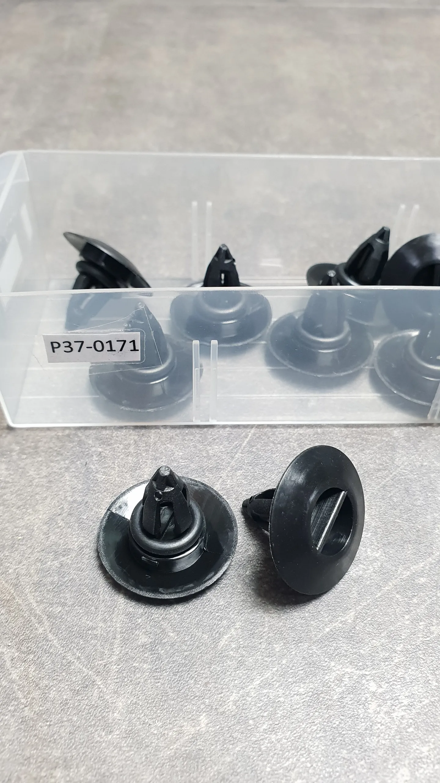 Клипса крепления накладки порога E70,E71,F15,F16 (нижняя) (5-2/СВ4-16)
