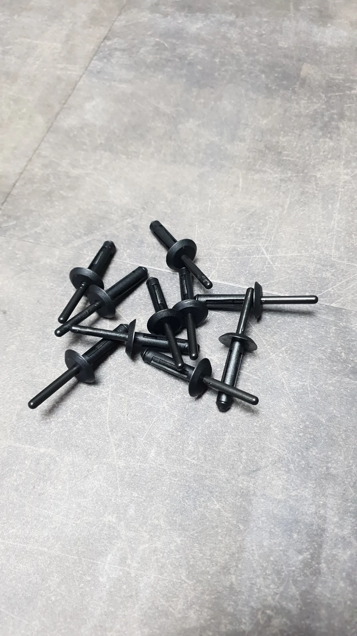 Клипса крепления наружной арки BMW E70,E70LCI,E71 (10-15/СВ4-40)